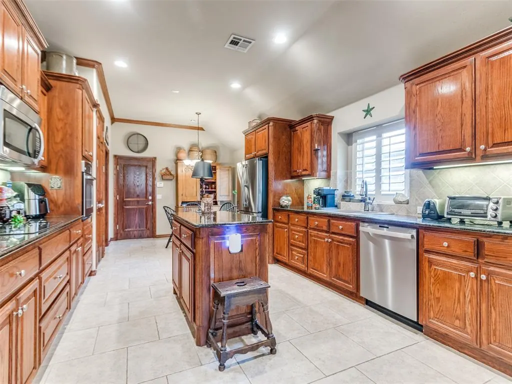 Photo 13 — 4124 Eden Court, Norman, OK 73072