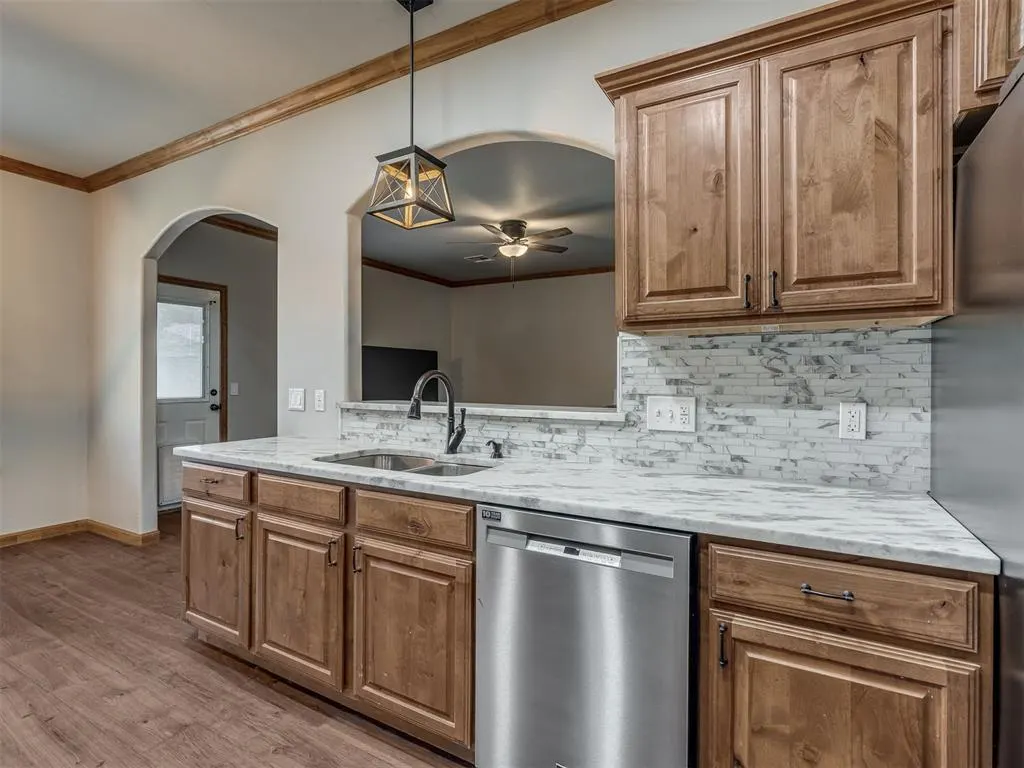 Photo 7 — 11521 SW 25th Street, Yukon, OK 73099