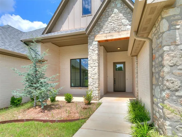 Photo 2 — 2263 Winter Creek Boulevard, Blanchard, OK 73010