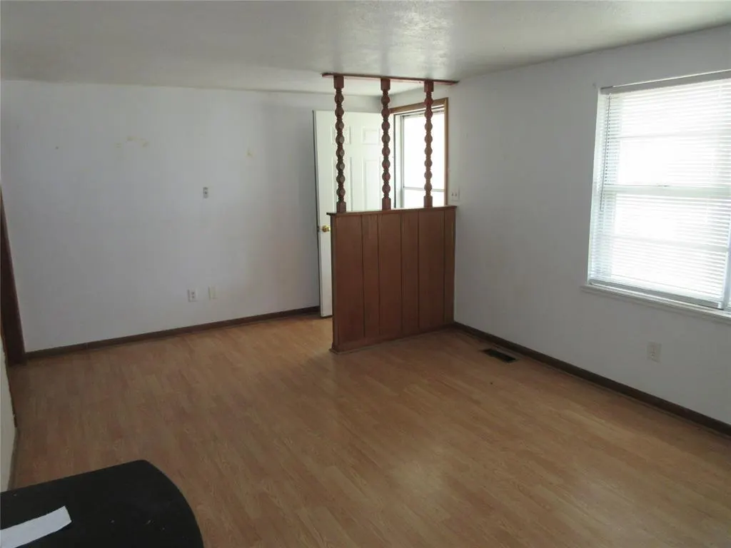 Photo 3 — 104 Robin Lane, Tecumseh, OK 74873