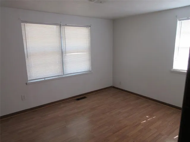 Photo 7 — 104 Robin Lane, Tecumseh, OK 74873