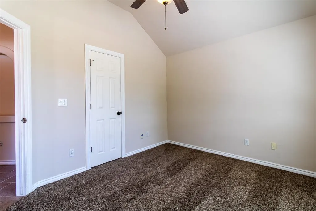 Photo 12 — 8121 Woodhue Drive, Oklahoma City, OK 73135