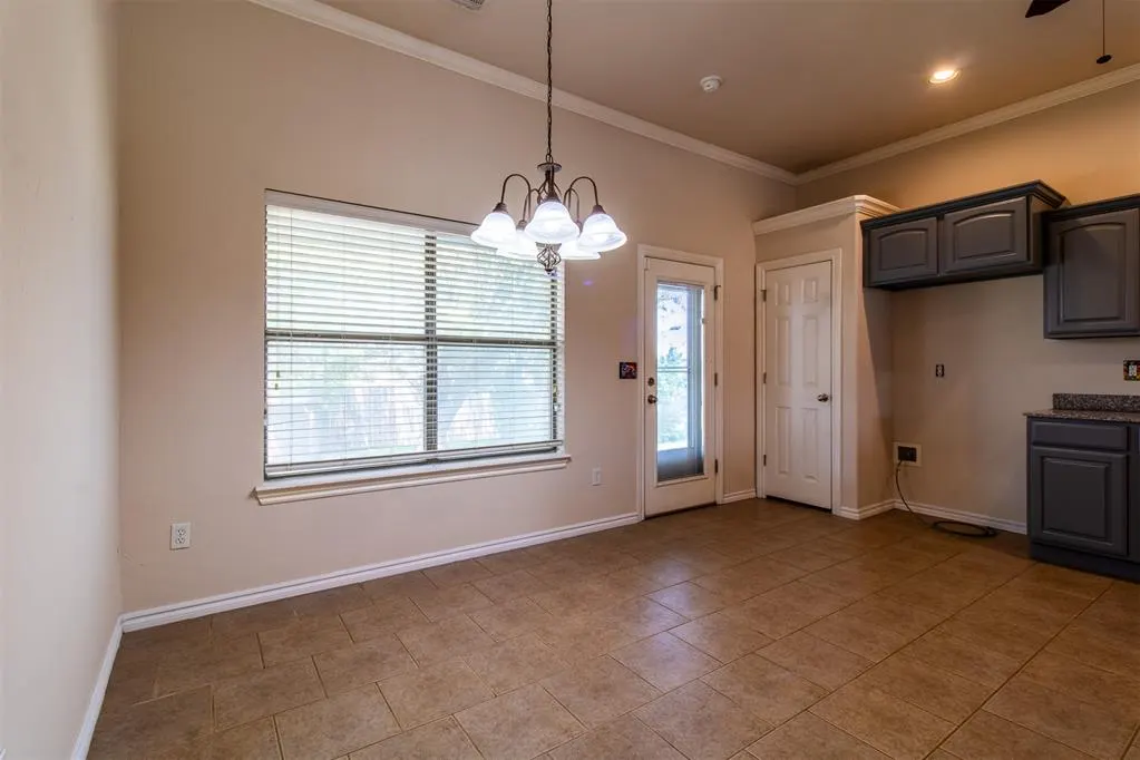Photo 19 — 8121 Woodhue Drive, Oklahoma City, OK 73135