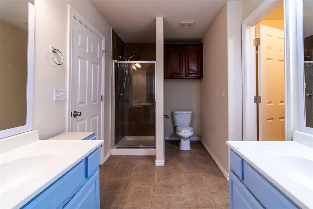 Photo 26 — 8121 Woodhue Drive, Oklahoma City, OK 73135