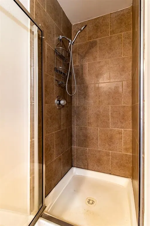 Photo 27 — 8121 Woodhue Drive, Oklahoma City, OK 73135