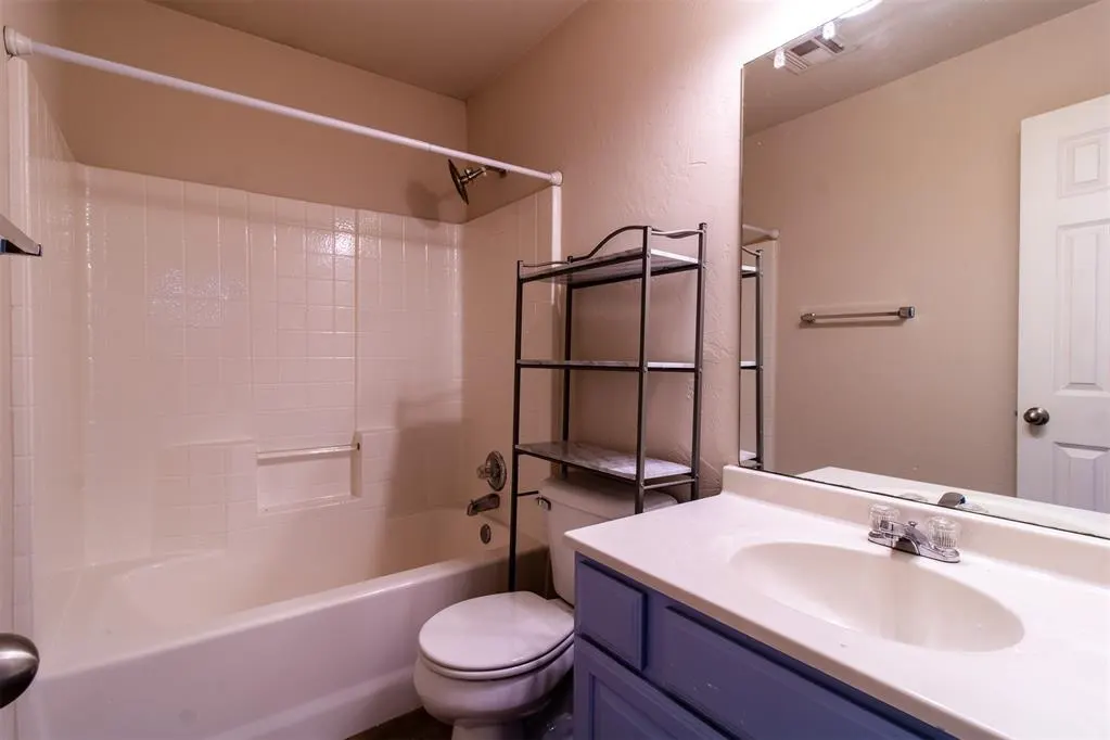 Photo 35 — 8121 Woodhue Drive, Oklahoma City, OK 73135