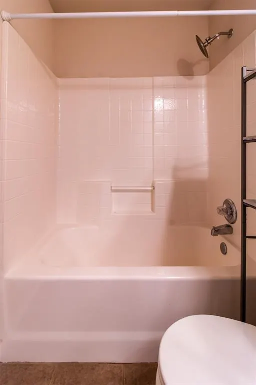 Photo 37 — 8121 Woodhue Drive, Oklahoma City, OK 73135