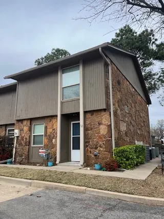 Sold home at 7012 Lakeshore Drive