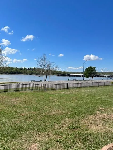 Photo 14 — 7012 Lakeshore Drive, Eufaula, OK 74432