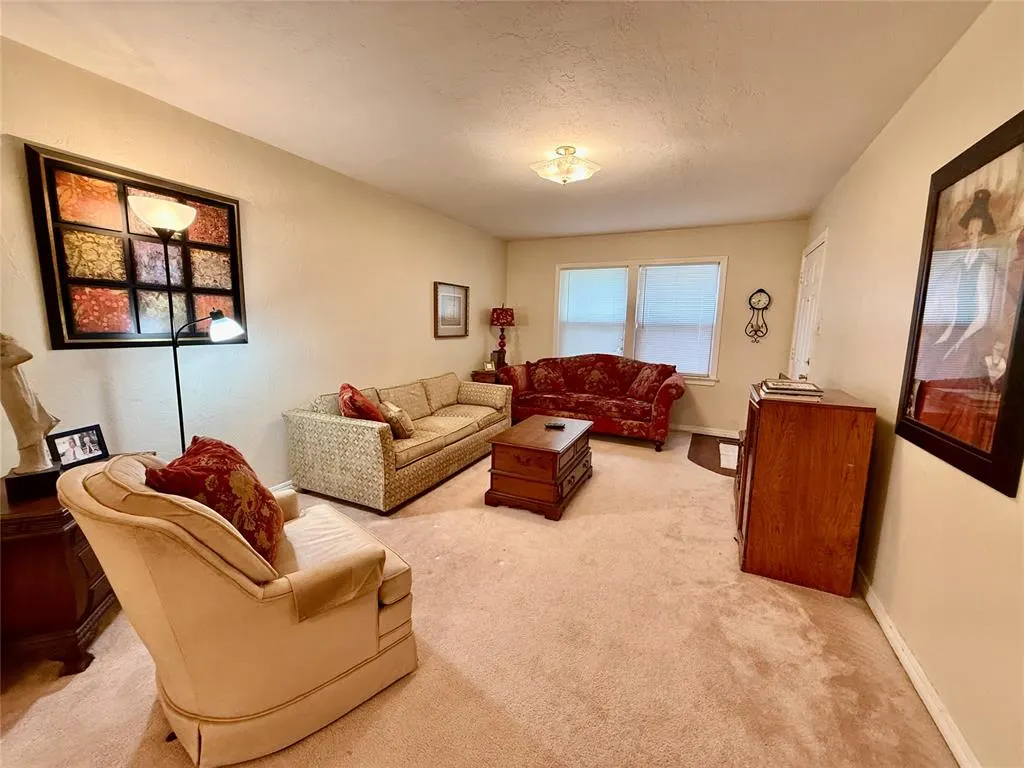 Photo 5 — 2932 NW 35th Street, Oklahoma City, OK 73112