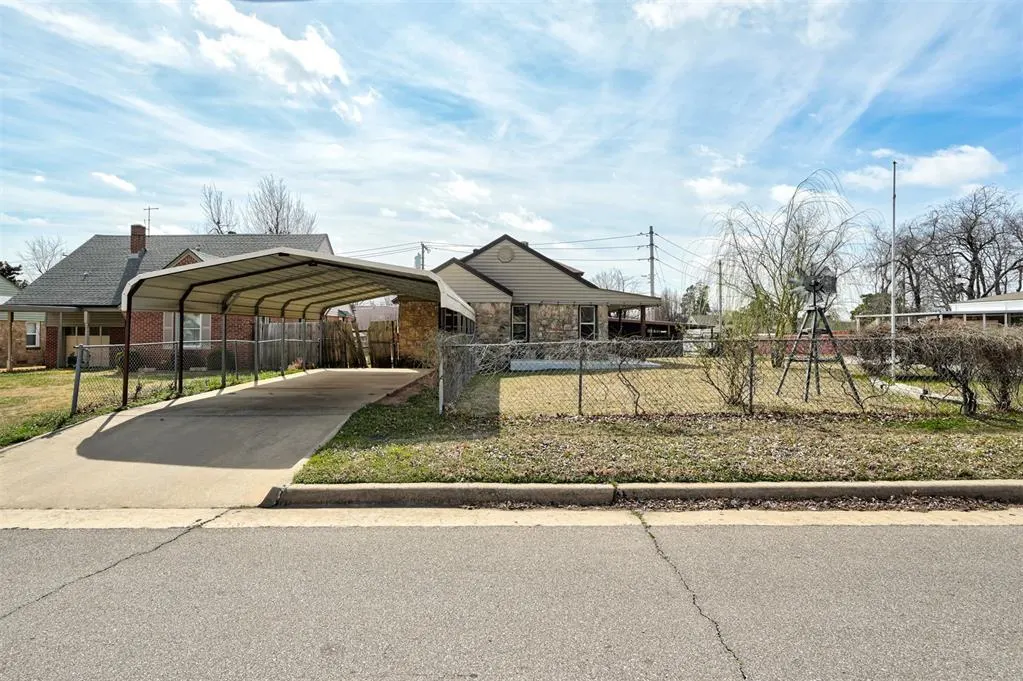Photo 7 — 2532 NW 38th Street, Oklahoma City, OK 73112
