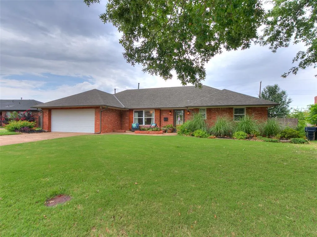 Photo 11 — 6445 N Sterling Drive, Oklahoma City, OK 73132