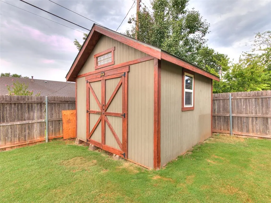 Photo 13 — 6445 N Sterling Drive, Oklahoma City, OK 73132