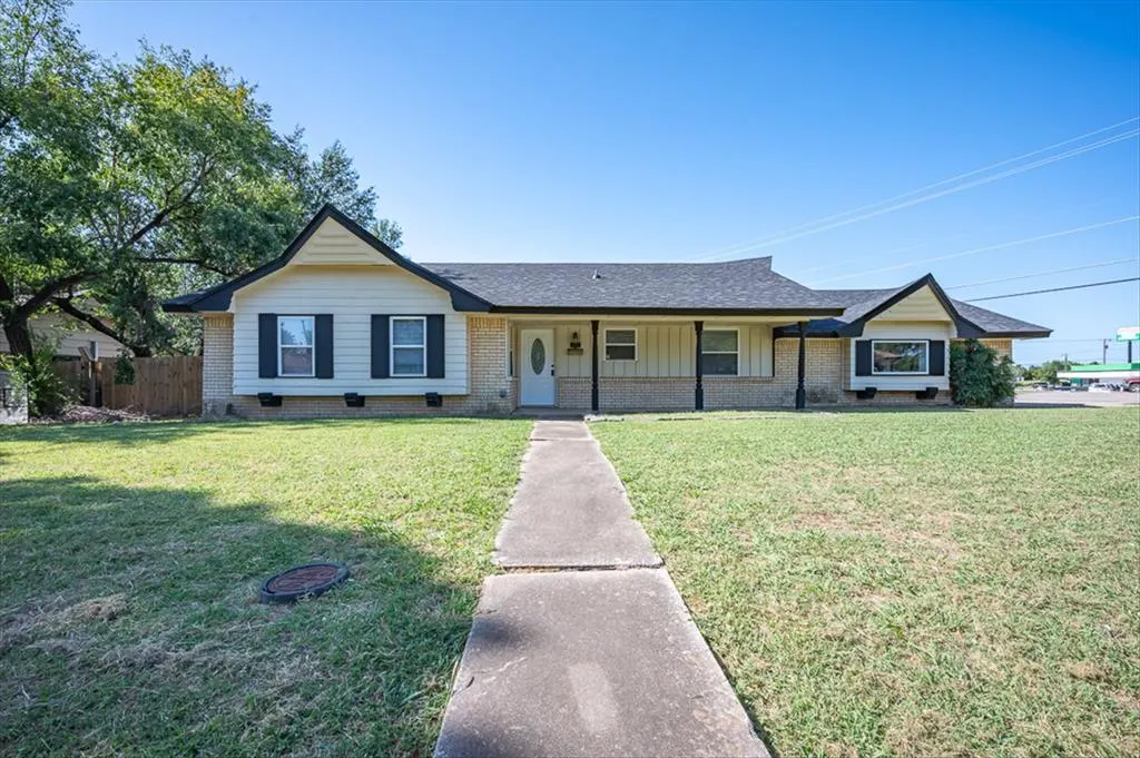 Front exterior — 100 Bellaire Drive, Oklahoma City, OK 73160