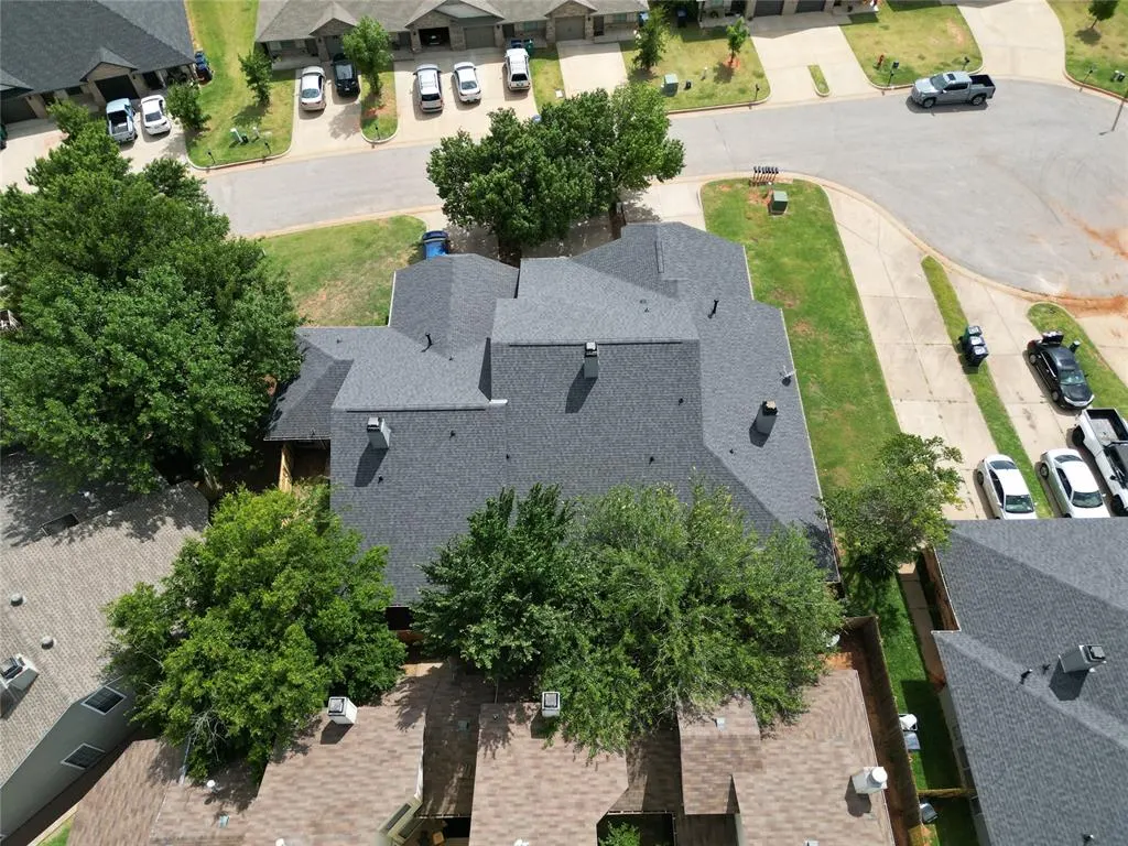 Photo 7 — 415 Vail Circle, Oklahoma City, OK 73114
