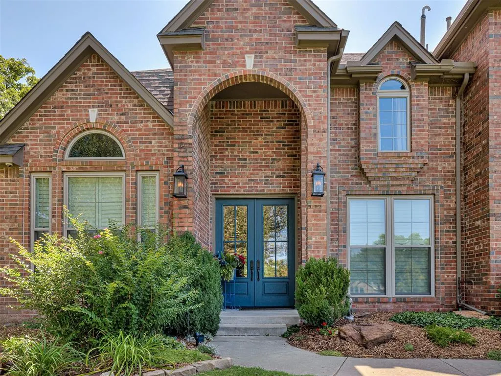 Photo 3 — 10049 Hidden Hollow Lane, Oklahoma City, OK 73151