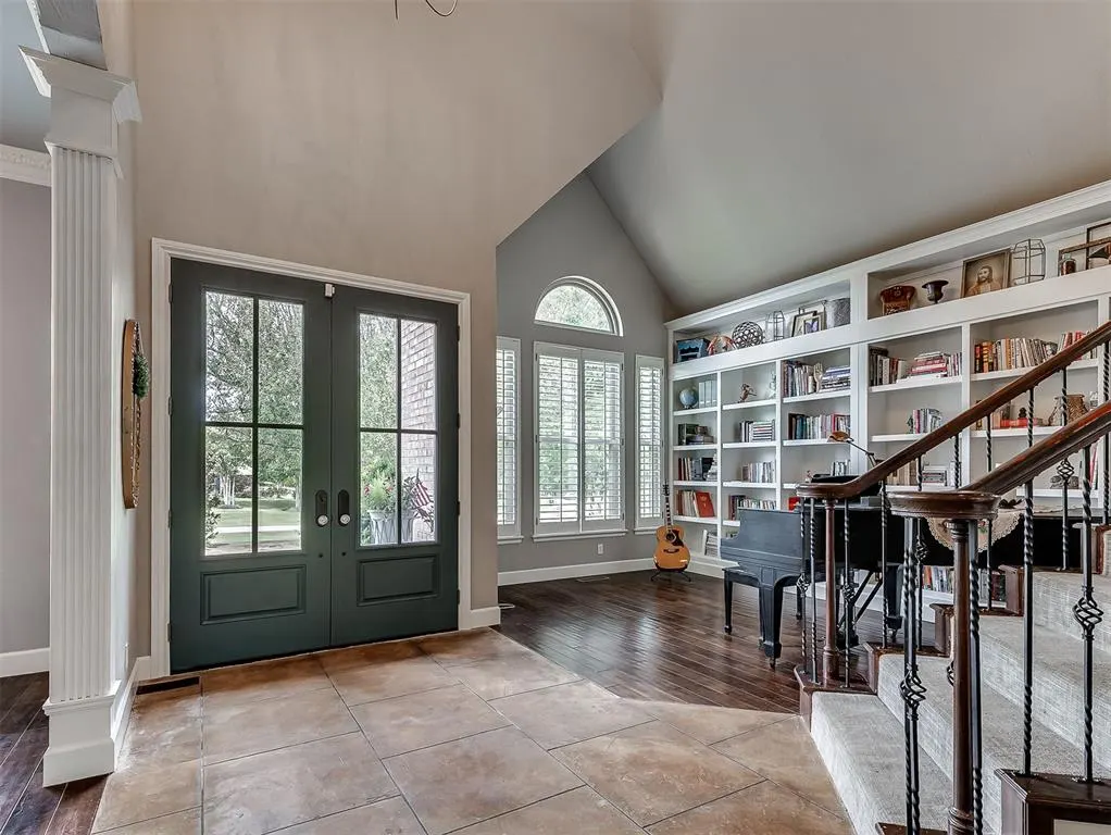 Photo 5 — 10049 Hidden Hollow Lane, Oklahoma City, OK 73151