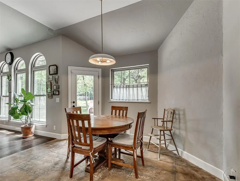 Photo 22 — 10049 Hidden Hollow Lane, Oklahoma City, OK 73151