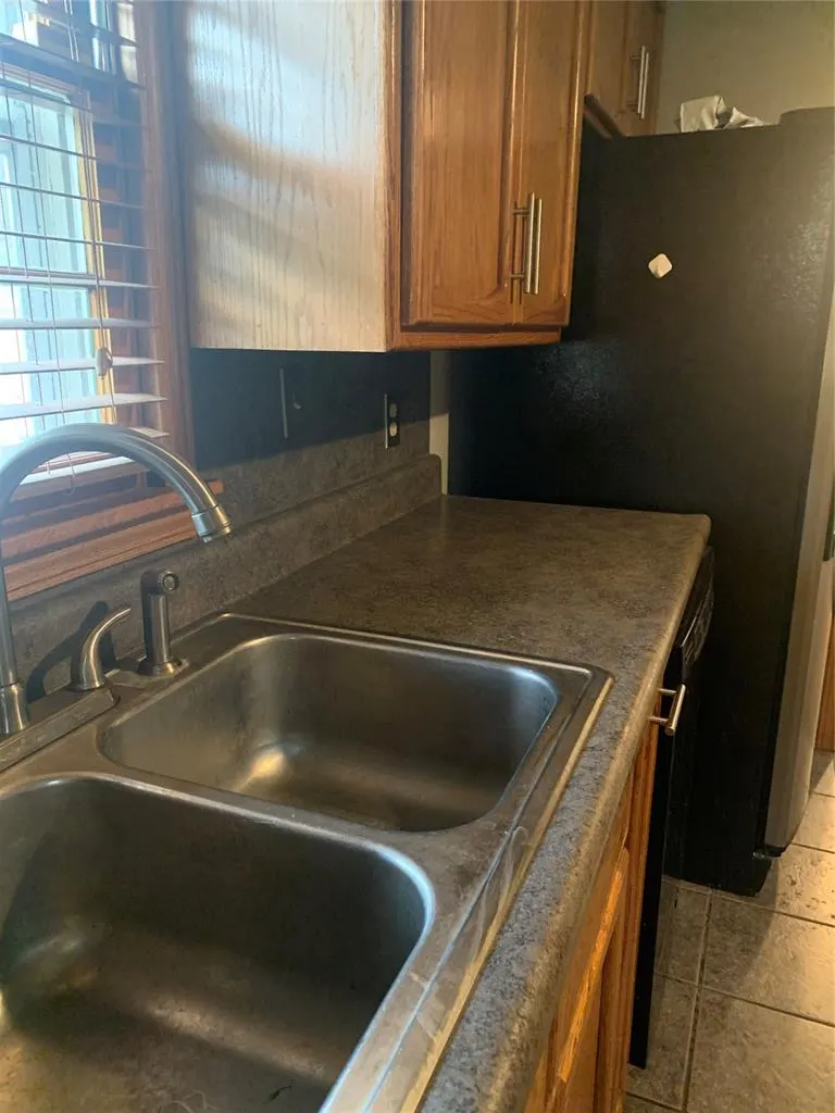 Photo 10 — 927 N Sunset Drive, Anadarko, OK 73005