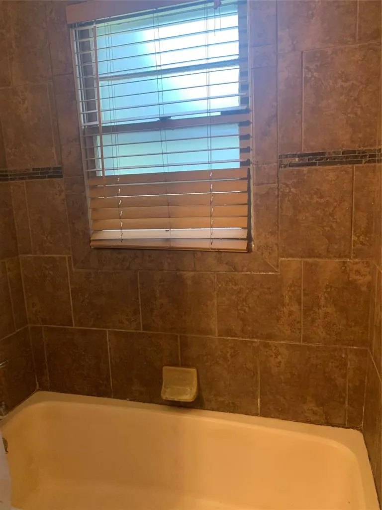 Photo 12 — 927 N Sunset Drive, Anadarko, OK 73005