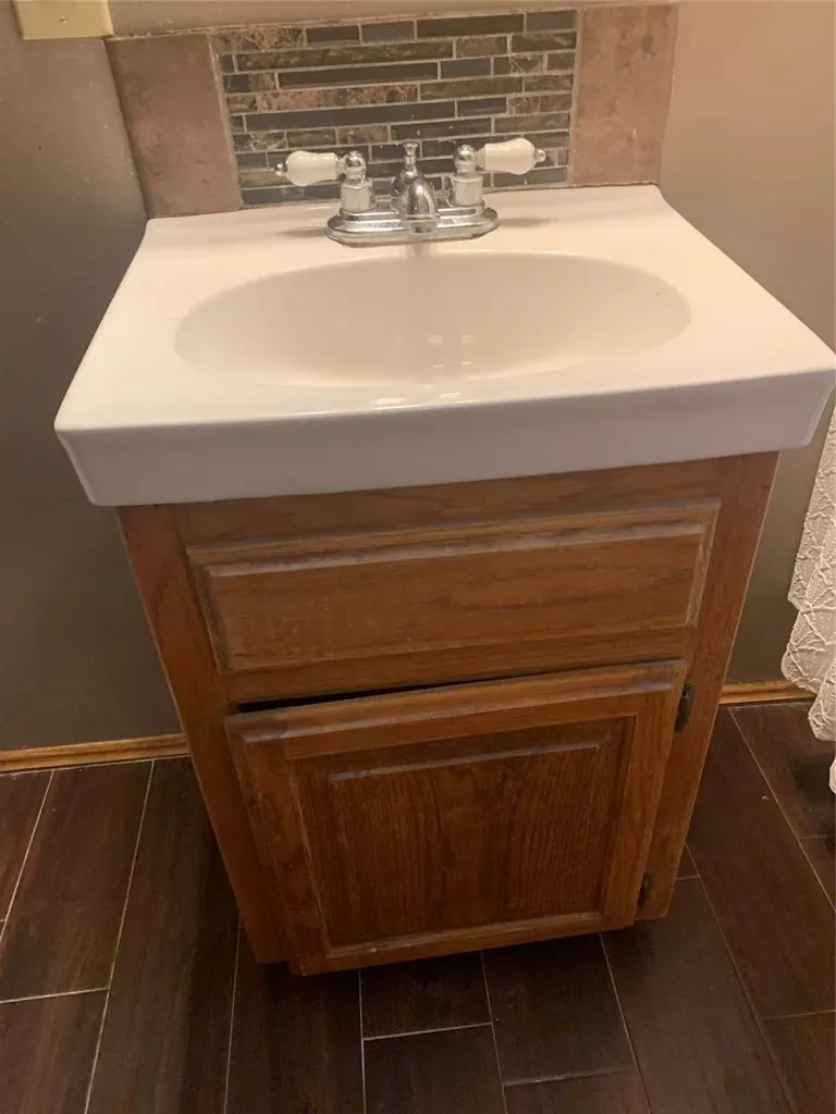 Photo 13 — 927 N Sunset Drive, Anadarko, OK 73005