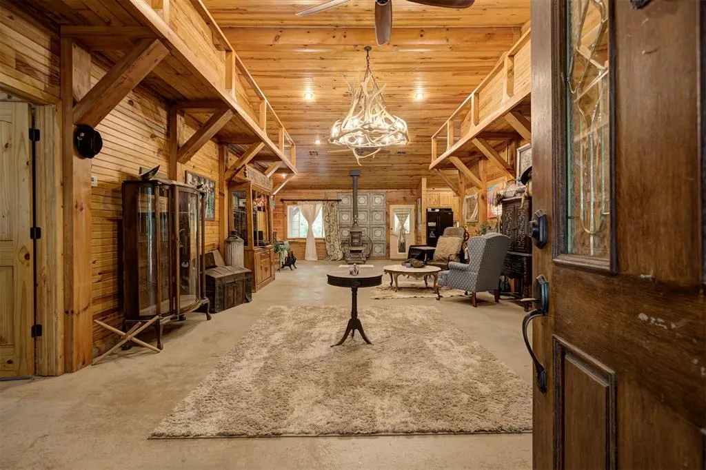 Photo 4 — 9401 Flat Armadillo Road, Lexington, OK 73051