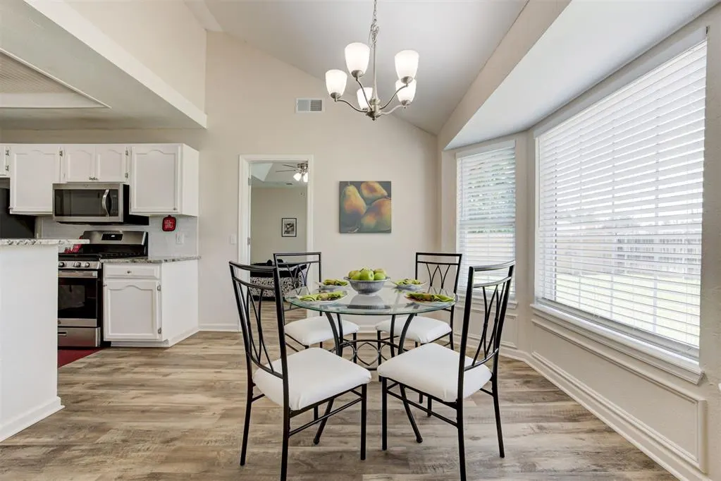 Photo 9 — 541 NW 169th Street, Edmond, OK 73012