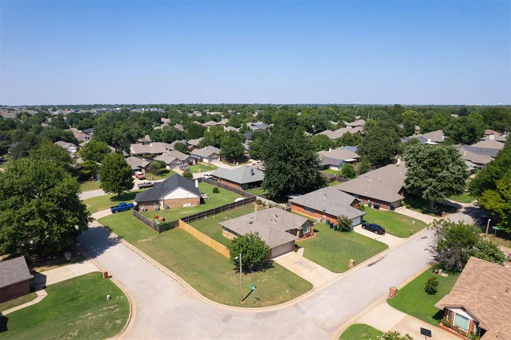 Photo 41 — 541 NW 169th Street, Edmond, OK 73012