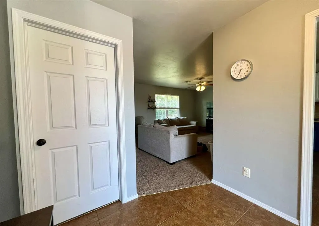 Photo 7 — 717 NE 85th Street, Oklahoma City, OK 73114