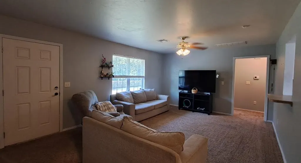 Photo 19 — 717 NE 85th Street, Oklahoma City, OK 73114