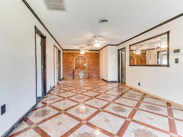 Photo 6 — 327 SE 46th Street, Oklahoma City, OK 73129