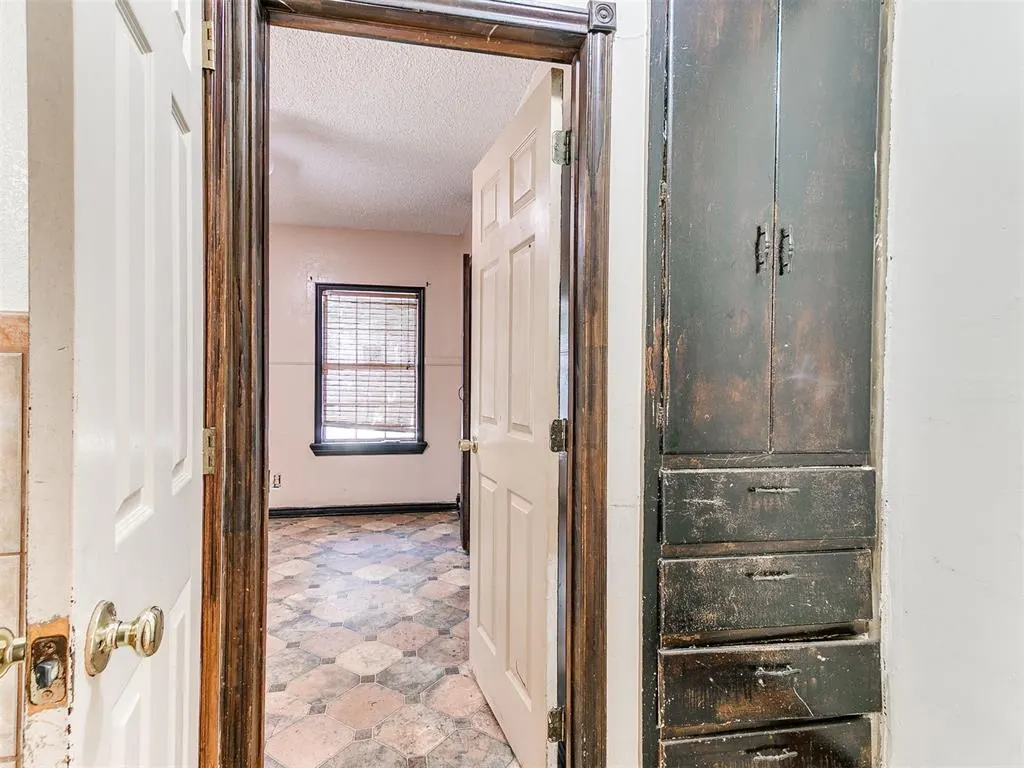 Photo 9 — 327 SE 46th Street, Oklahoma City, OK 73129