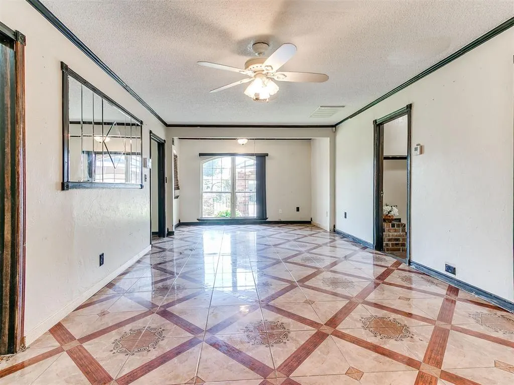 Photo 12 — 327 SE 46th Street, Oklahoma City, OK 73129