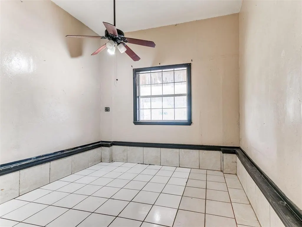 Photo 17 — 327 SE 46th Street, Oklahoma City, OK 73129
