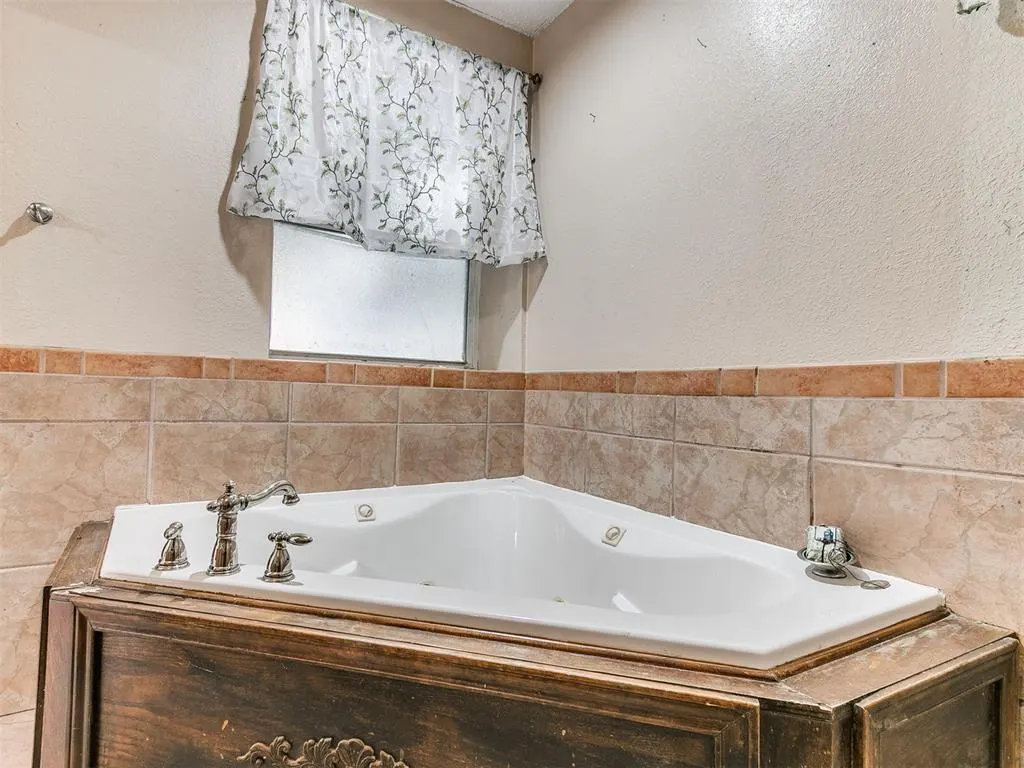 Photo 31 — 327 SE 46th Street, Oklahoma City, OK 73129