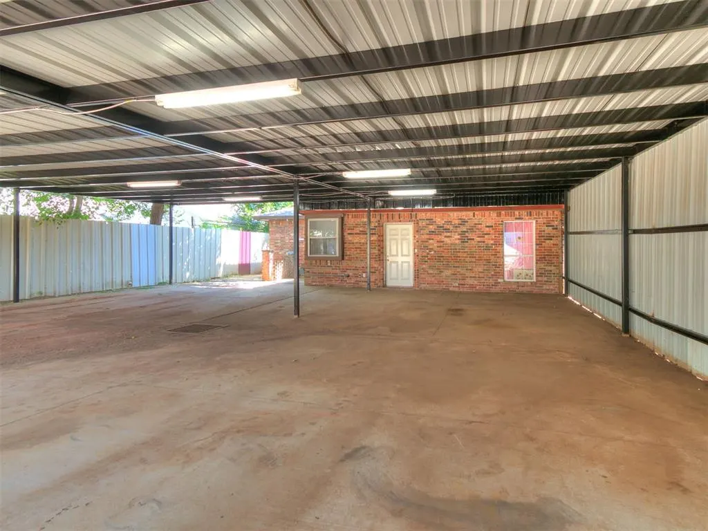 Photo 38 — 327 SE 46th Street, Oklahoma City, OK 73129