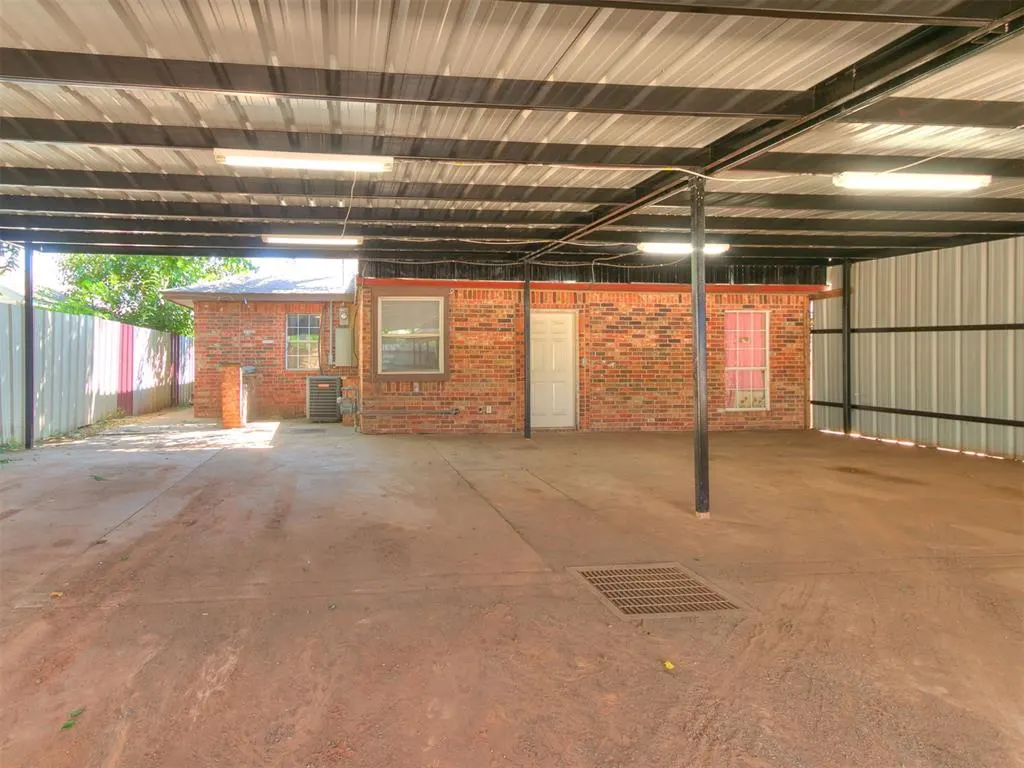 Photo 39 — 327 SE 46th Street, Oklahoma City, OK 73129