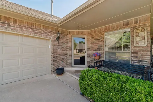 Photo 6 — 15916 Sonoma Court, Edmond, OK 73013