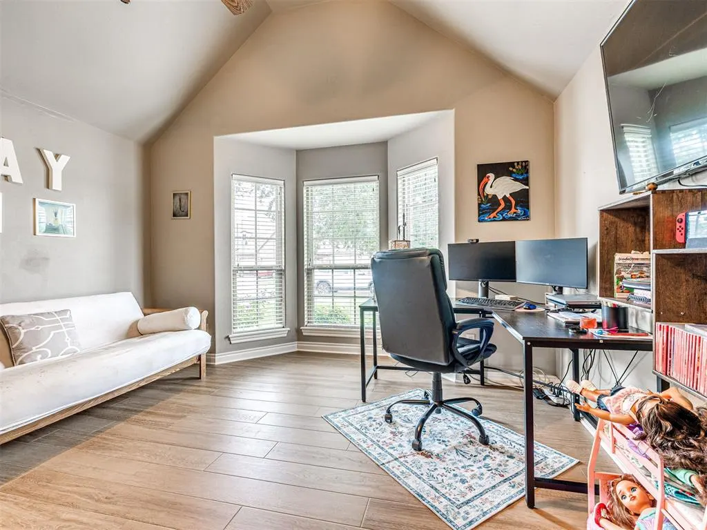 Photo 7 — 605 Ridge Lake Boulevard, Norman, OK 73071