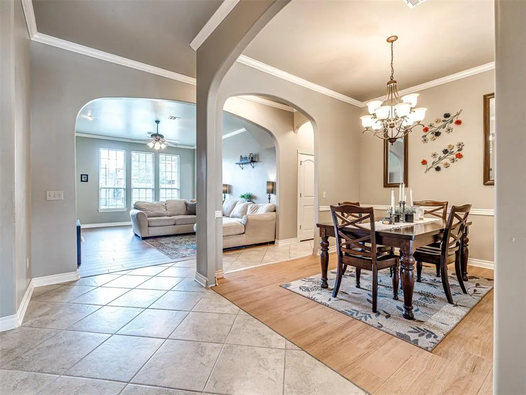 Photo 9 — 605 Ridge Lake Boulevard, Norman, OK 73071