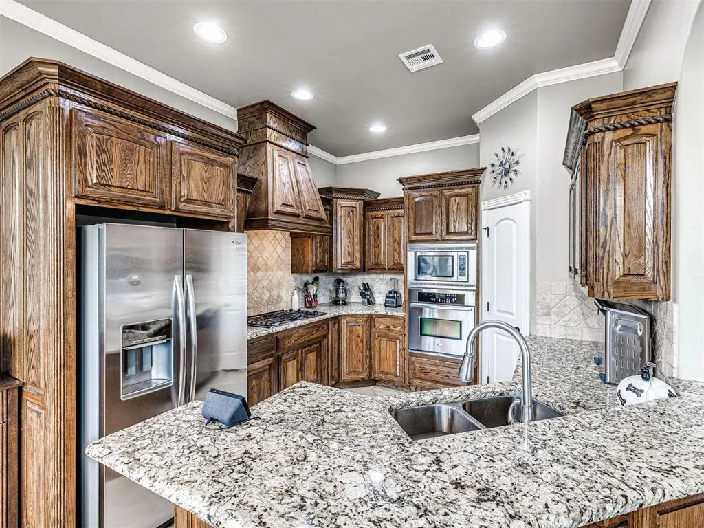 Photo 18 — 605 Ridge Lake Boulevard, Norman, OK 73071