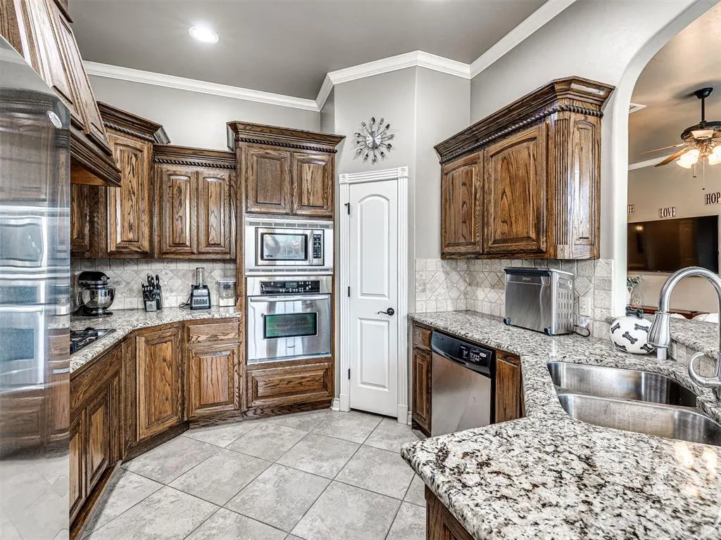 Photo 19 — 605 Ridge Lake Boulevard, Norman, OK 73071