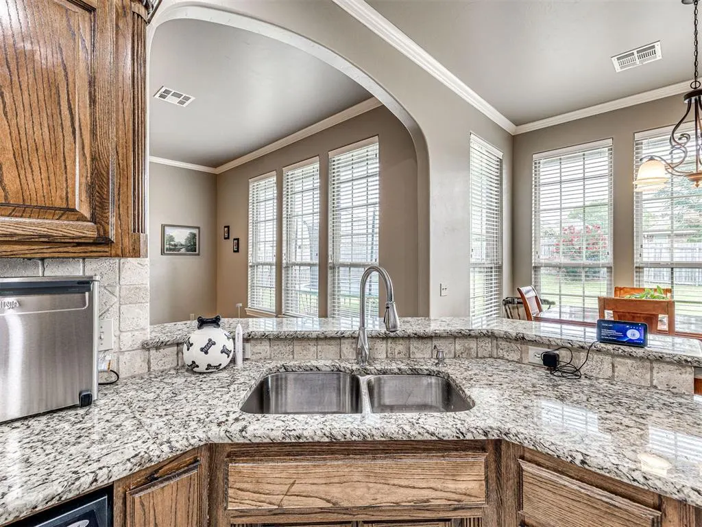 Photo 21 — 605 Ridge Lake Boulevard, Norman, OK 73071