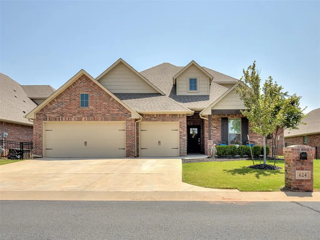 Photo 3 — 624 Dardanelle Pass, Edmond, OK 73025