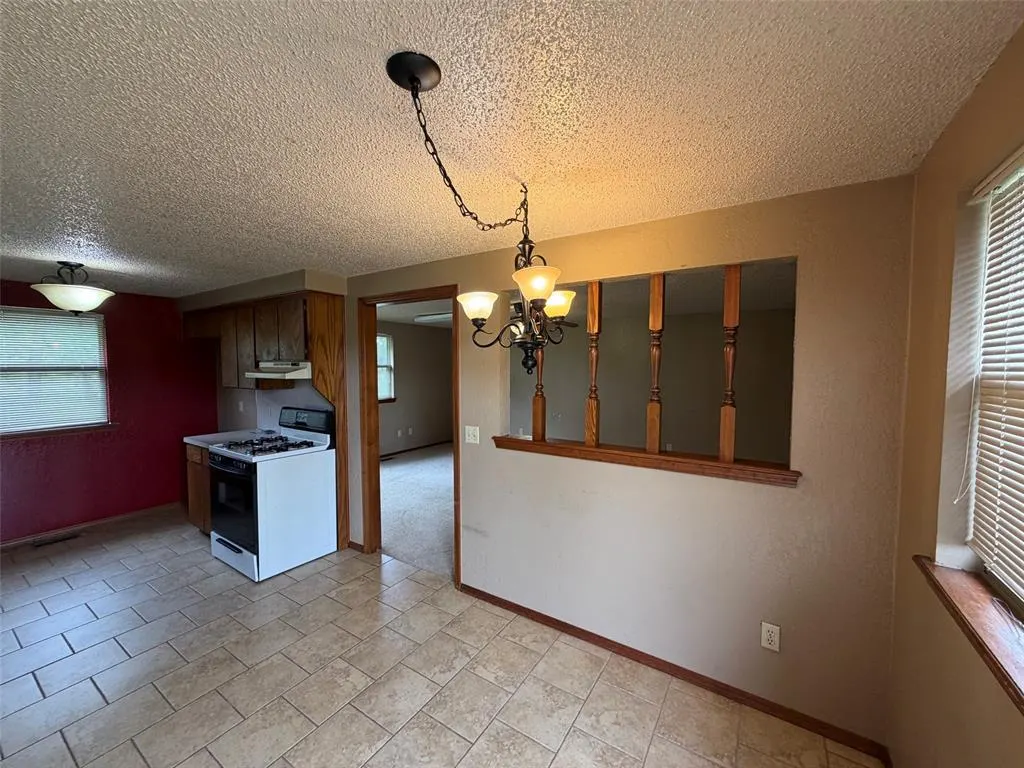 Photo 8 — 218 Quail Hollow Drive, Blanchard, OK 73010