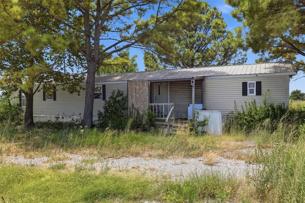 Photo 3 — 8215 Meadow Lark Drive, Wynnewood, OK 73098