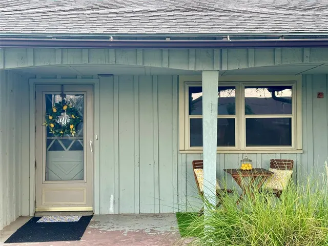 Photo 2 — 12 Morrow Drive, Chickasha, OK 73018
