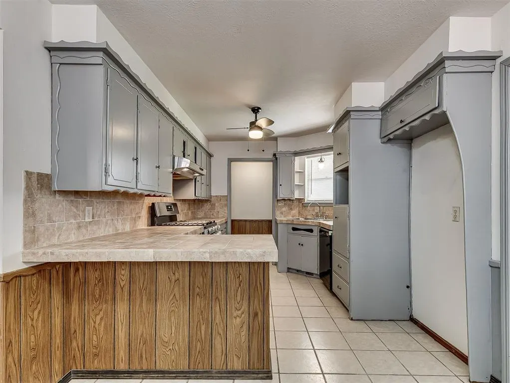 Photo 7 — 2525 SW 69th Street, Oklahoma City, OK 73159