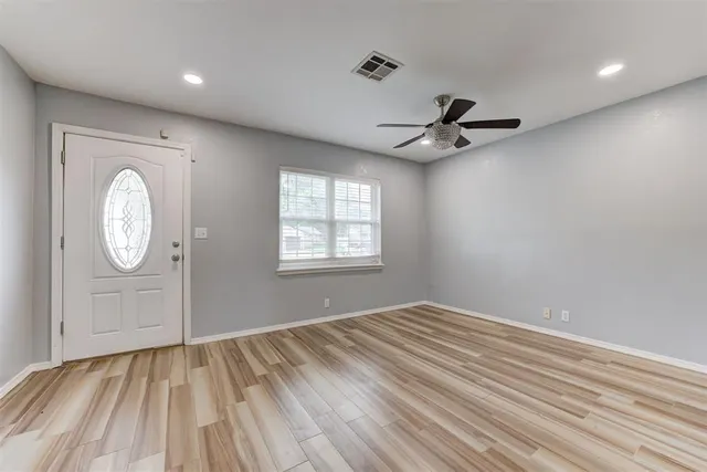 Photo 6 — 705 S Highland Drive, Mustang, OK 73064
