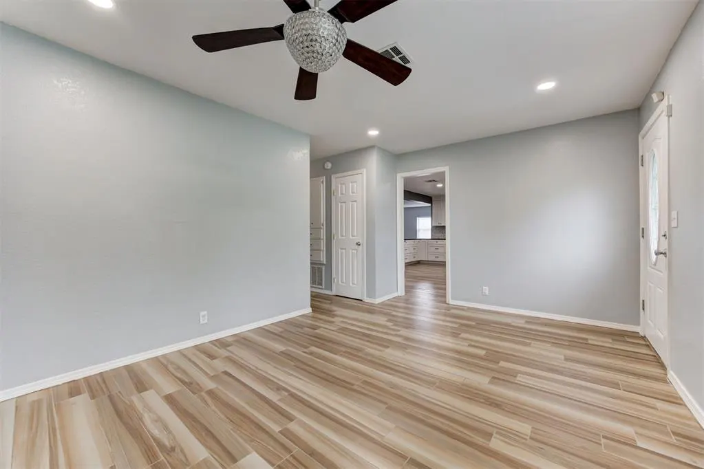 Photo 7 — 705 S Highland Drive, Mustang, OK 73064